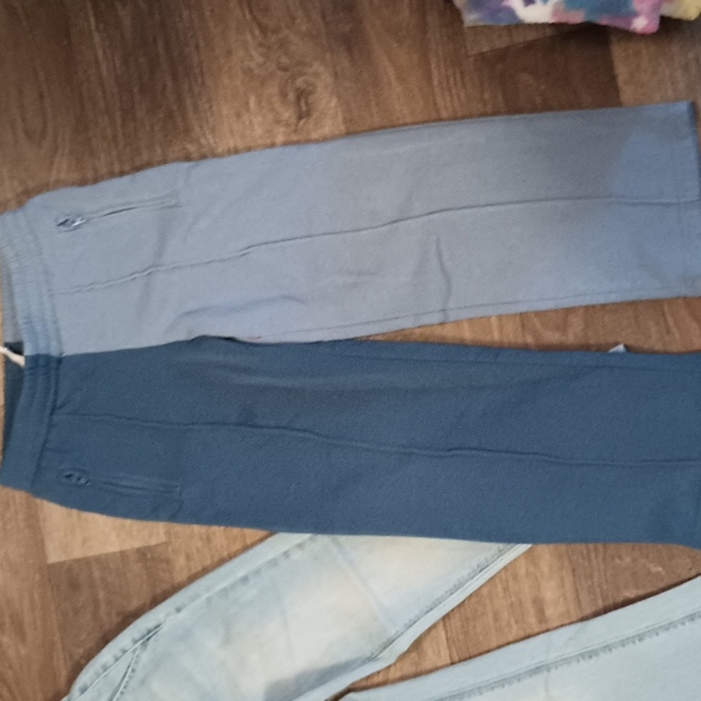 5/$20 (2) Girls BlueSpice size 6 jeans and Athletic Works sweatpants - Picture 6 of 8